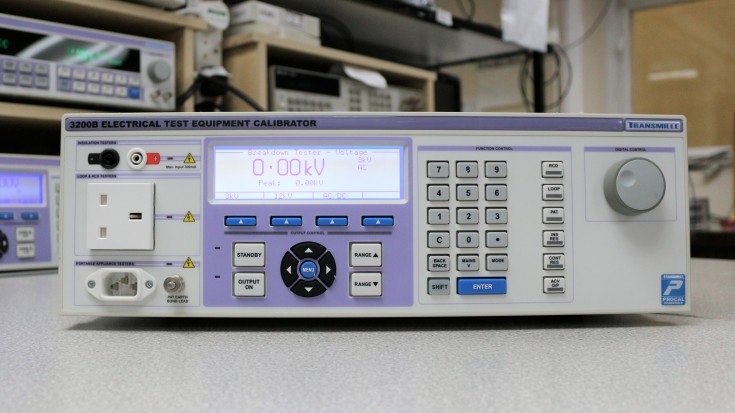3200B Electrical Test Equipment Calibrator